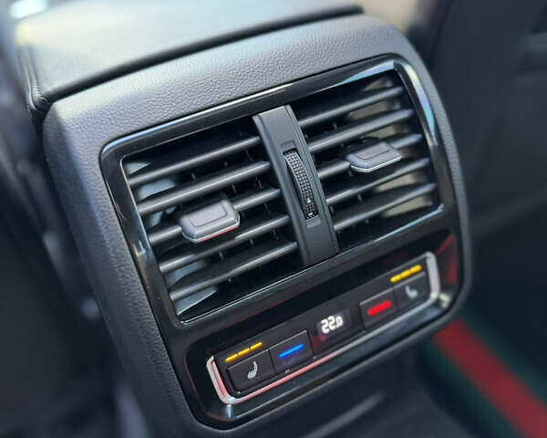 Серый Фольксваген Arteon, объемом двигателя 1.97 л и пробегом 73 тыс. км за 33200 $, фото 85 на Automoto.ua