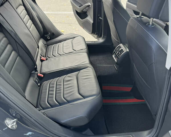 Серый Фольксваген Arteon, объемом двигателя 1.97 л и пробегом 73 тыс. км за 33200 $, фото 34 на Automoto.ua