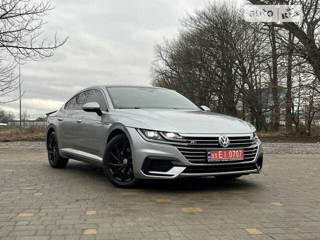 Серый Фольксваген Arteon, объемом двигателя 2 л и пробегом 158 тыс. км за 28499 $, фото 2 на Automoto.ua