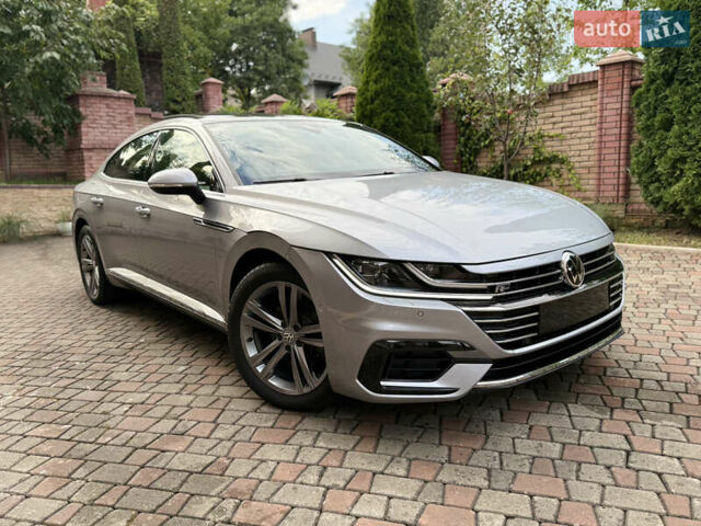 Серый Фольксваген Arteon, объемом двигателя 2 л и пробегом 54 тыс. км за 27500 $, фото 4 на Automoto.ua