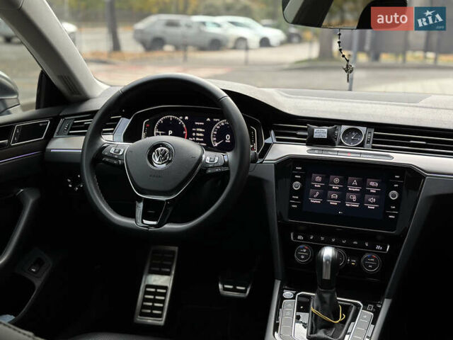 Серый Фольксваген Arteon, объемом двигателя 1.97 л и пробегом 98 тыс. км за 29700 $, фото 24 на Automoto.ua