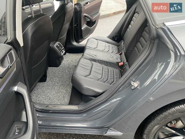 Серый Фольксваген Arteon, объемом двигателя 1.97 л и пробегом 98 тыс. км за 28250 $, фото 22 на Automoto.ua