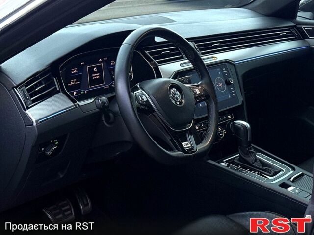 Серый Фольксваген Arteon, объемом двигателя 2 л и пробегом 80 тыс. км за 25000 $, фото 4 на Automoto.ua