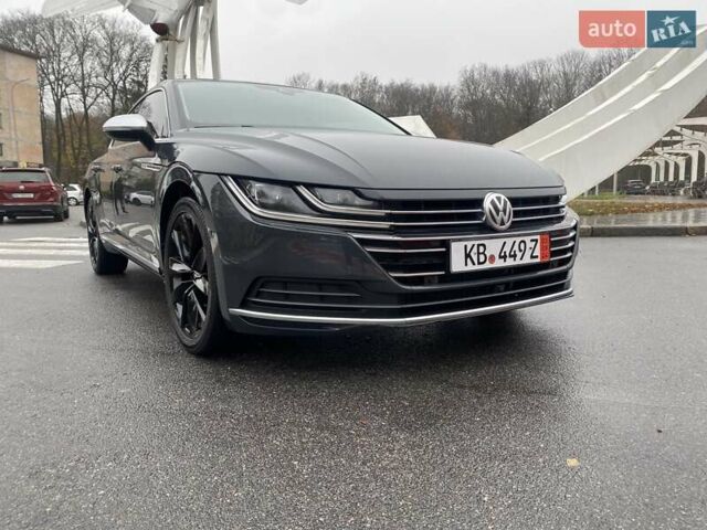 Сірий Фольксваген Arteon, об'ємом двигуна 1.97 л та пробігом 98 тис. км за 28750 $, фото 5 на Automoto.ua