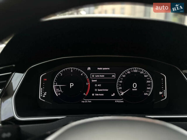 Серый Фольксваген Arteon, объемом двигателя 1.97 л и пробегом 98 тыс. км за 29700 $, фото 28 на Automoto.ua