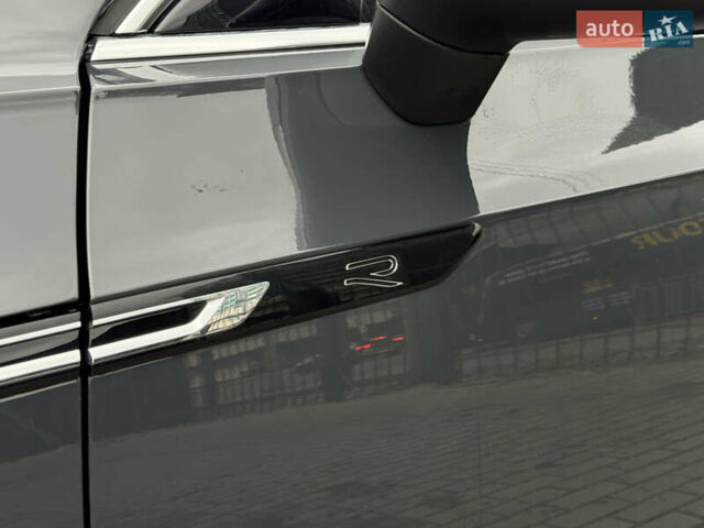 Серый Фольксваген Arteon, объемом двигателя 1.98 л и пробегом 78 тыс. км за 29900 $, фото 10 на Automoto.ua