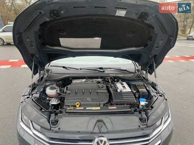 Сірий Фольксваген Arteon, об'ємом двигуна 1.97 л та пробігом 98 тис. км за 28750 $, фото 43 на Automoto.ua