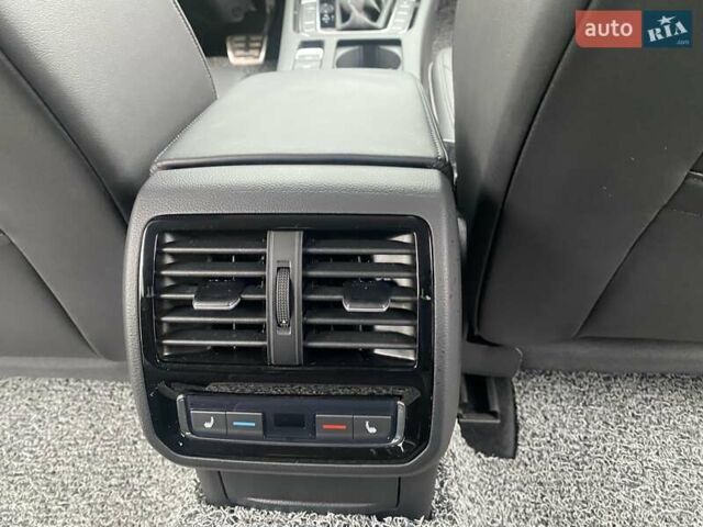 Сірий Фольксваген Arteon, об'ємом двигуна 1.97 л та пробігом 98 тис. км за 28750 $, фото 39 на Automoto.ua