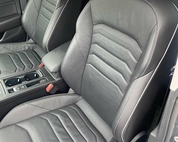 Серый Фольксваген Arteon, объемом двигателя 1.97 л и пробегом 98 тыс. км за 28250 $, фото 26 на Automoto.ua