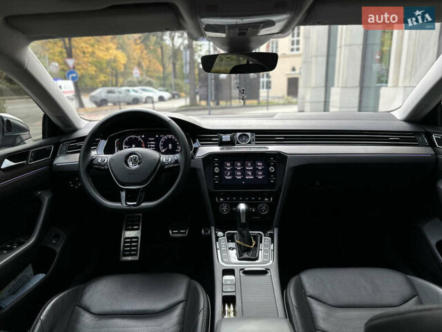 Серый Фольксваген Arteon, объемом двигателя 1.97 л и пробегом 98 тыс. км за 29700 $, фото 23 на Automoto.ua