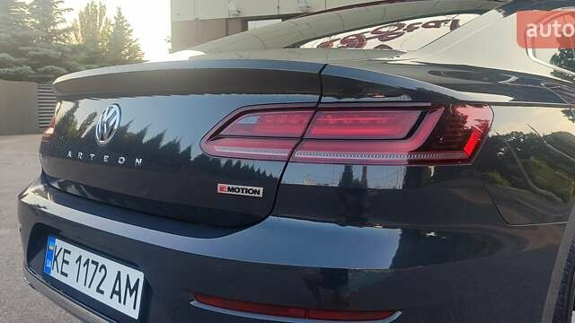 Серый Фольксваген Arteon, объемом двигателя 1.98 л и пробегом 107 тыс. км за 24700 $, фото 7 на Automoto.ua