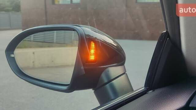 Серый Фольксваген Arteon, объемом двигателя 1.98 л и пробегом 107 тыс. км за 24700 $, фото 27 на Automoto.ua