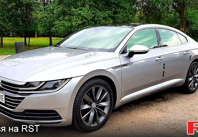 Серый Фольксваген Arteon, объемом двигателя 2 л и пробегом 166 тыс. км за 29700 $, фото 2 на Automoto.ua