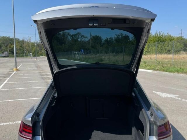 Серый Фольксваген Arteon, объемом двигателя 2 л и пробегом 72 тыс. км за 27500 $, фото 5 на Automoto.ua