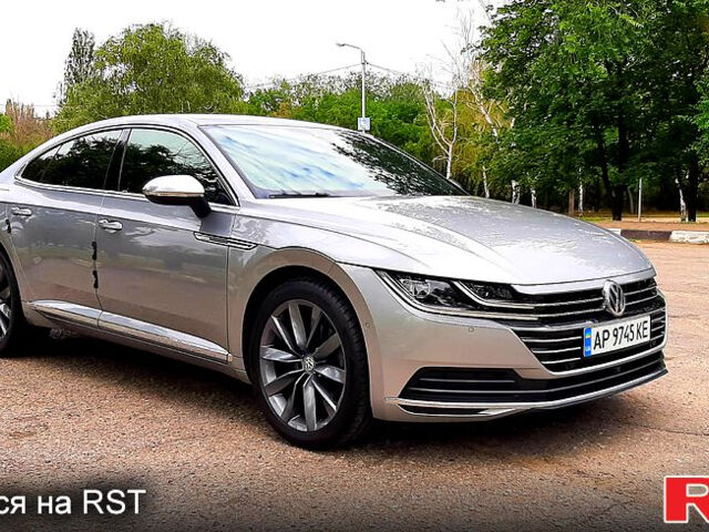 Серый Фольксваген Arteon, объемом двигателя 2 л и пробегом 166 тыс. км за 29700 $, фото 4 на Automoto.ua