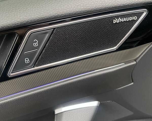 Сірий Фольксваген Arteon, об'ємом двигуна 1.97 л та пробігом 98 тис. км за 28750 $, фото 46 на Automoto.ua