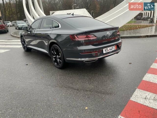 Серый Фольксваген Arteon, объемом двигателя 1.97 л и пробегом 98 тыс. км за 28250 $, фото 13 на Automoto.ua