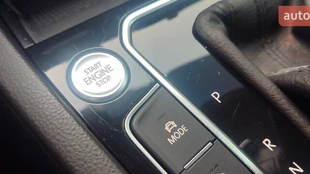 Серый Фольксваген Arteon, объемом двигателя 1.98 л и пробегом 107 тыс. км за 24700 $, фото 22 на Automoto.ua