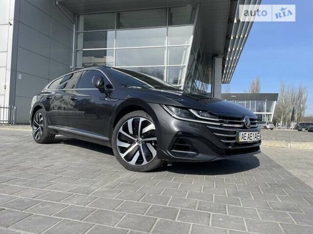 Серый Фольксваген Arteon, объемом двигателя 2 л и пробегом 43 тыс. км за 41500 $, фото 4 на Automoto.ua