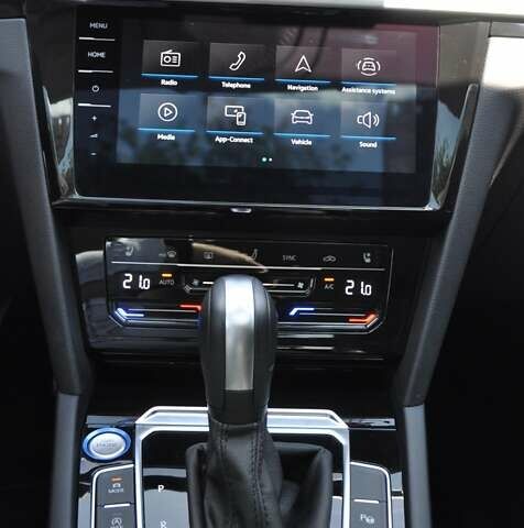 Серый Фольксваген Arteon, объемом двигателя 1.97 л и пробегом 74 тыс. км за 38000 $, фото 38 на Automoto.ua
