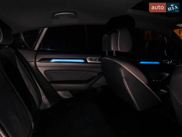 Серый Фольксваген Arteon, объемом двигателя 1.98 л и пробегом 65 тыс. км за 29999 $, фото 46 на Automoto.ua