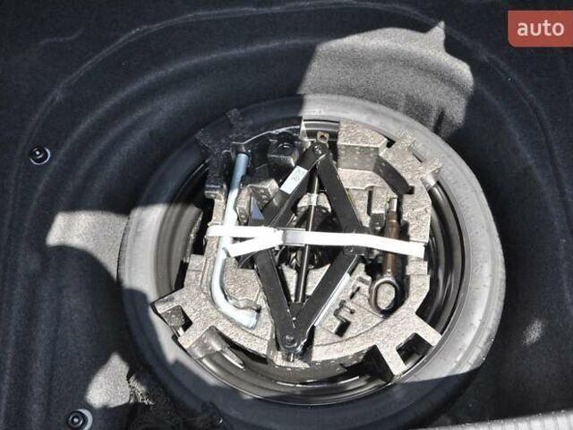 Серый Фольксваген Arteon, объемом двигателя 1.97 л и пробегом 74 тыс. км за 38000 $, фото 8 на Automoto.ua