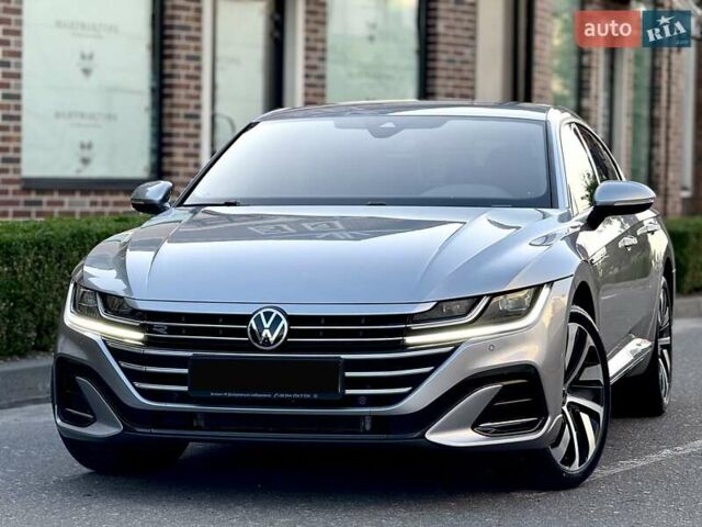 Серый Фольксваген Arteon, объемом двигателя 1.98 л и пробегом 55 тыс. км за 45500 $, фото 9 на Automoto.ua