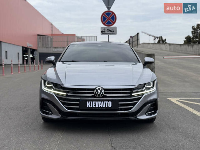 Сірий Фольксваген Arteon, об'ємом двигуна 2 л та пробігом 81 тис. км за 40000 $, фото 2 на Automoto.ua