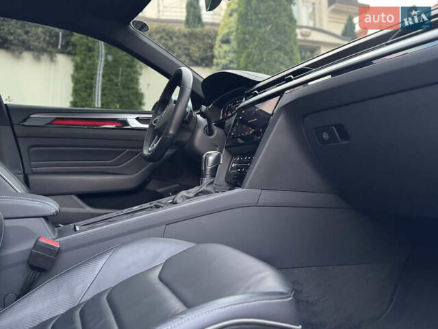 Серый Фольксваген Arteon, объемом двигателя 1.97 л и пробегом 80 тыс. км за 42500 $, фото 35 на Automoto.ua