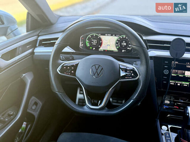 Серый Фольксваген Arteon, объемом двигателя 1.97 л и пробегом 135 тыс. км за 41500 $, фото 14 на Automoto.ua
