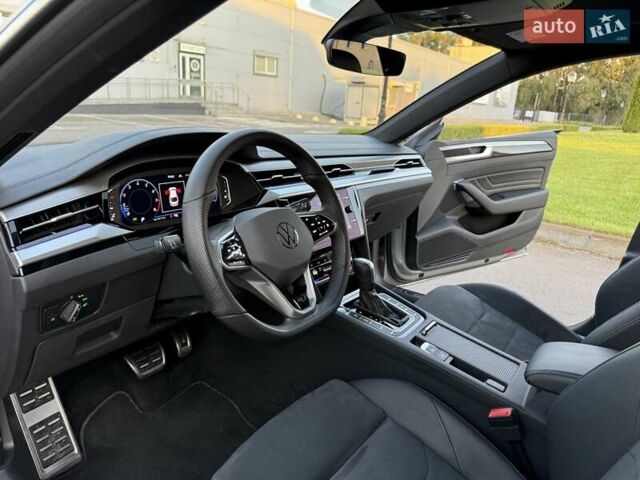 Серый Фольксваген Arteon, объемом двигателя 1.98 л и пробегом 55 тыс. км за 45500 $, фото 50 на Automoto.ua