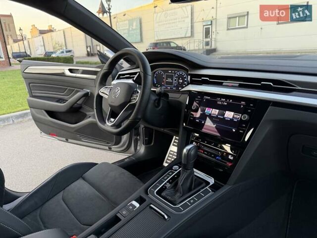 Серый Фольксваген Arteon, объемом двигателя 1.98 л и пробегом 55 тыс. км за 45500 $, фото 77 на Automoto.ua
