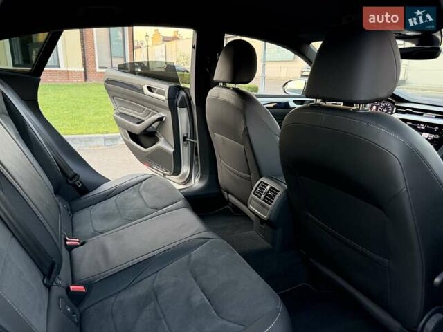 Серый Фольксваген Arteon, объемом двигателя 1.98 л и пробегом 55 тыс. км за 45500 $, фото 75 на Automoto.ua