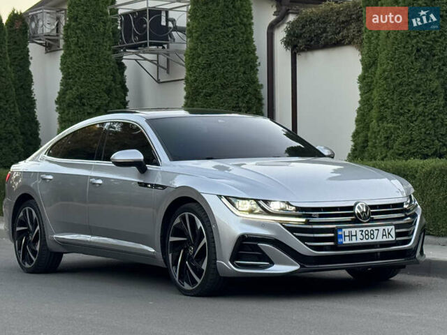 Серый Фольксваген Arteon, объемом двигателя 1.97 л и пробегом 80 тыс. км за 42500 $, фото 15 на Automoto.ua
