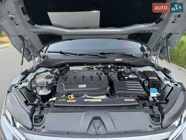 Серый Фольксваген Arteon, объемом двигателя 1.97 л и пробегом 80 тыс. км за 42500 $, фото 45 на Automoto.ua