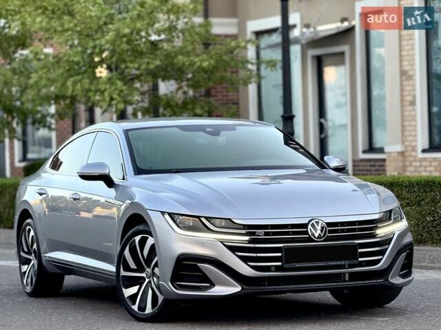 Серый Фольксваген Arteon, объемом двигателя 1.98 л и пробегом 55 тыс. км за 45500 $, фото 38 на Automoto.ua