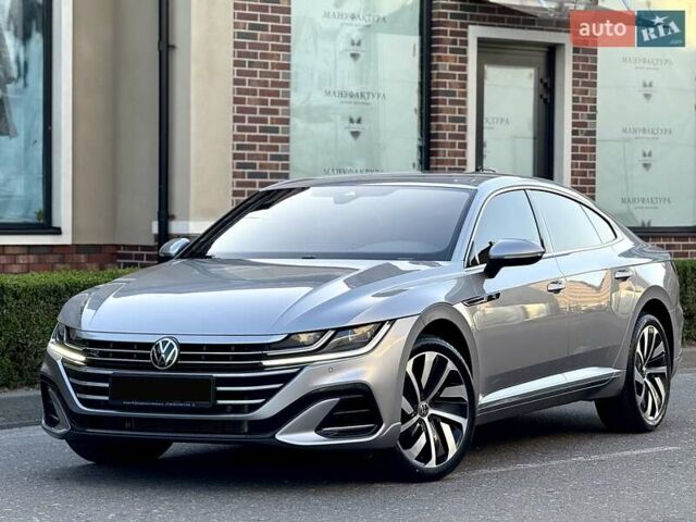 Серый Фольксваген Arteon, объемом двигателя 1.98 л и пробегом 55 тыс. км за 45500 $, фото 5 на Automoto.ua