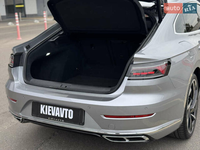 Сірий Фольксваген Arteon, об'ємом двигуна 2 л та пробігом 81 тис. км за 40000 $, фото 15 на Automoto.ua