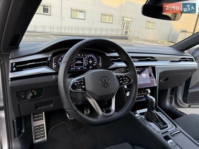 Серый Фольксваген Arteon, объемом двигателя 1.98 л и пробегом 55 тыс. км за 45500 $, фото 51 на Automoto.ua