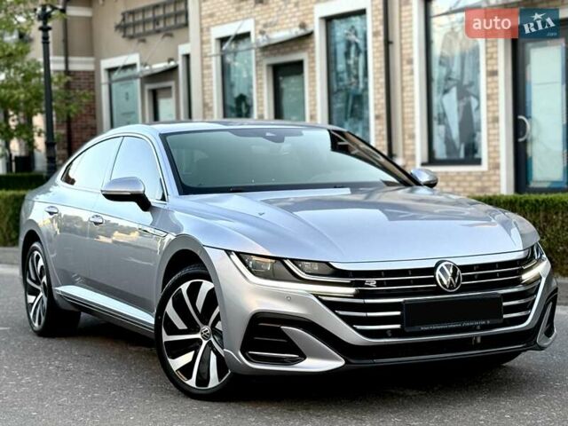 Серый Фольксваген Arteon, объемом двигателя 1.98 л и пробегом 55 тыс. км за 45500 $, фото 32 на Automoto.ua