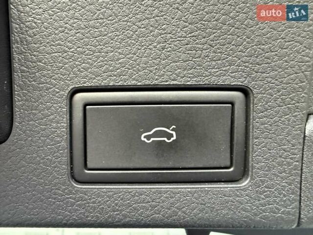Серый Фольксваген Arteon, объемом двигателя 1.98 л и пробегом 55 тыс. км за 45500 $, фото 69 на Automoto.ua