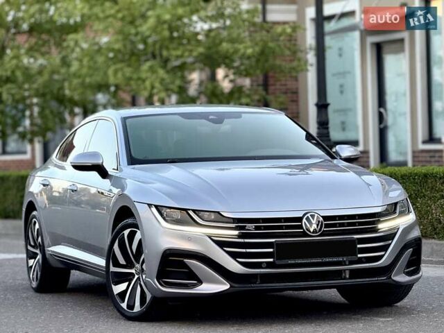Серый Фольксваген Arteon, объемом двигателя 1.98 л и пробегом 55 тыс. км за 45500 $, фото 39 на Automoto.ua
