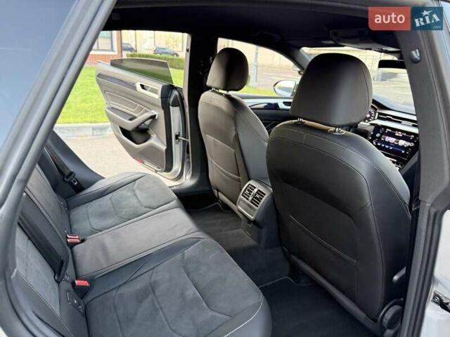 Серый Фольксваген Arteon, объемом двигателя 1.98 л и пробегом 55 тыс. км за 45500 $, фото 70 на Automoto.ua
