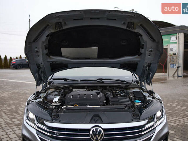 Серый Фольксваген Arteon, объемом двигателя 1.97 л и пробегом 76 тыс. км за 41000 $, фото 21 на Automoto.ua