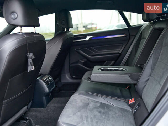 Серый Фольксваген Arteon, объемом двигателя 1.97 л и пробегом 76 тыс. км за 41000 $, фото 18 на Automoto.ua