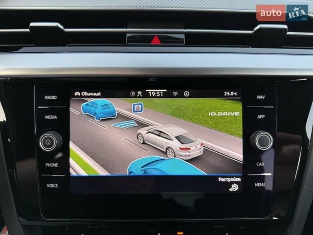 Серый Фольксваген Arteon, объемом двигателя 1.98 л и пробегом 55 тыс. км за 45500 $, фото 86 на Automoto.ua