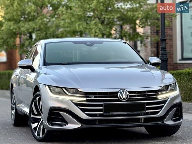 Серый Фольксваген Arteon, объемом двигателя 1.98 л и пробегом 55 тыс. км за 45500 $, фото 41 на Automoto.ua