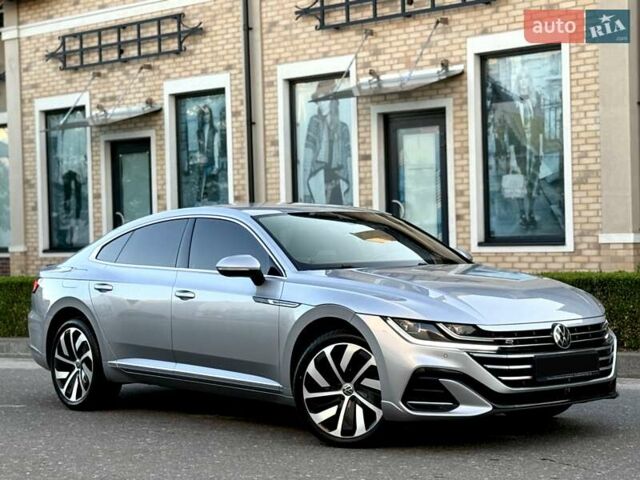 Серый Фольксваген Arteon, объемом двигателя 1.98 л и пробегом 55 тыс. км за 45500 $, фото 29 на Automoto.ua