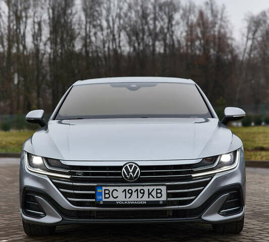 Серый Фольксваген Arteon, объемом двигателя 1.97 л и пробегом 76 тыс. км за 41000 $, фото 1 на Automoto.ua
