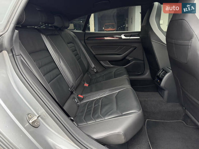Сірий Фольксваген Arteon, об'ємом двигуна 2 л та пробігом 81 тис. км за 40000 $, фото 38 на Automoto.ua